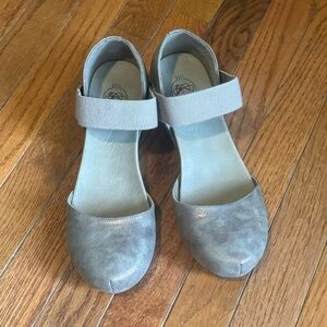 Faux Suede Pewter Wedge Shoes Women US Size 9